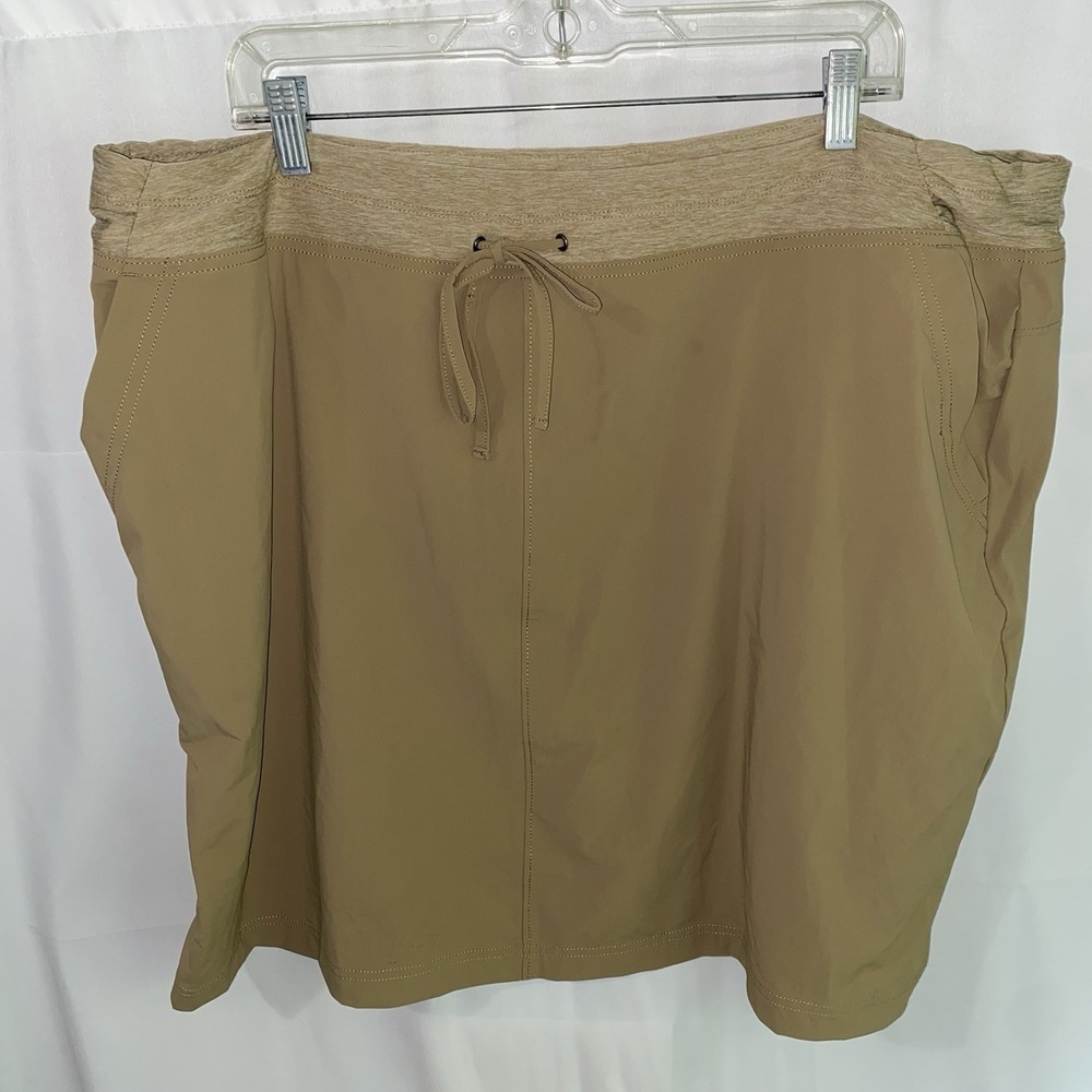 Duluth Trading‎ Armachillo Cooling Skort Size 22W Tan Skirt Shorts 46729 Women's